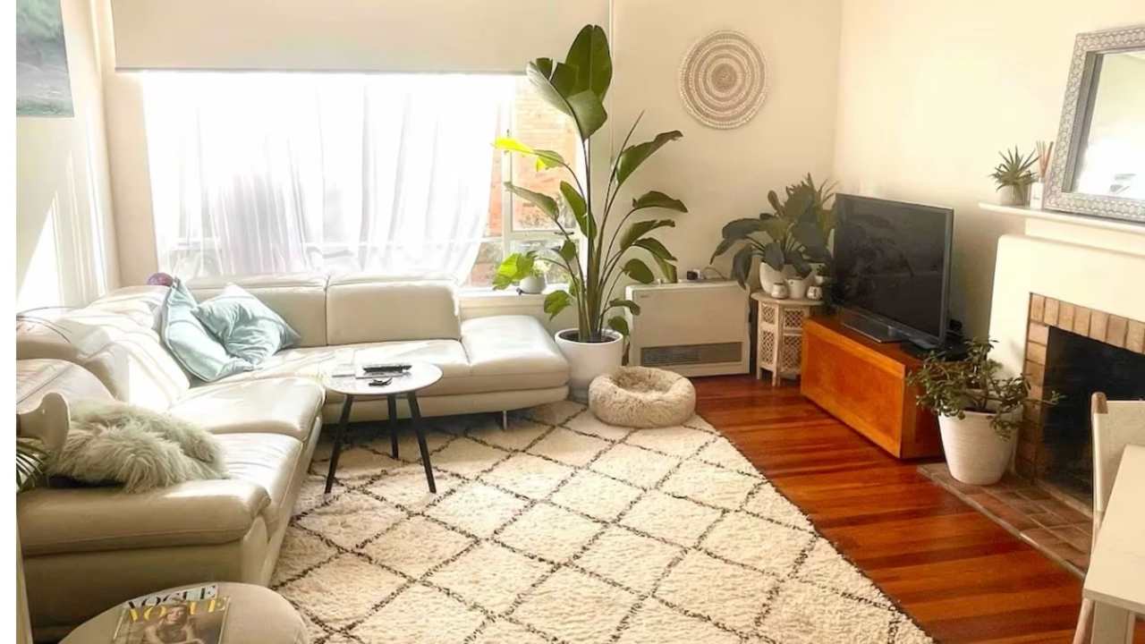 Furnished room in a flatshare