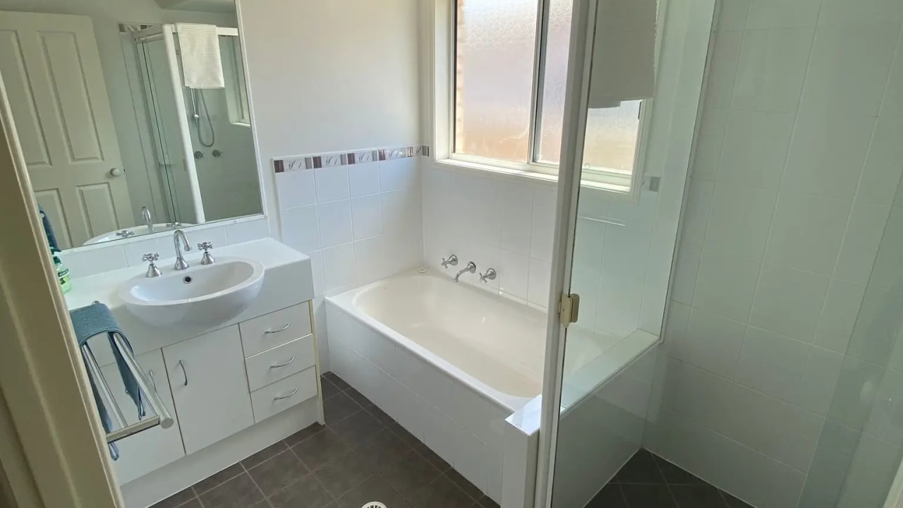 Furnished room with ensuite in a share house