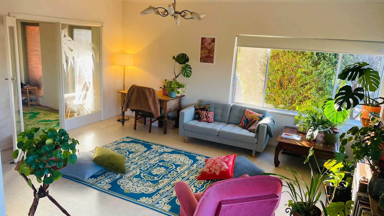 Room in a share house