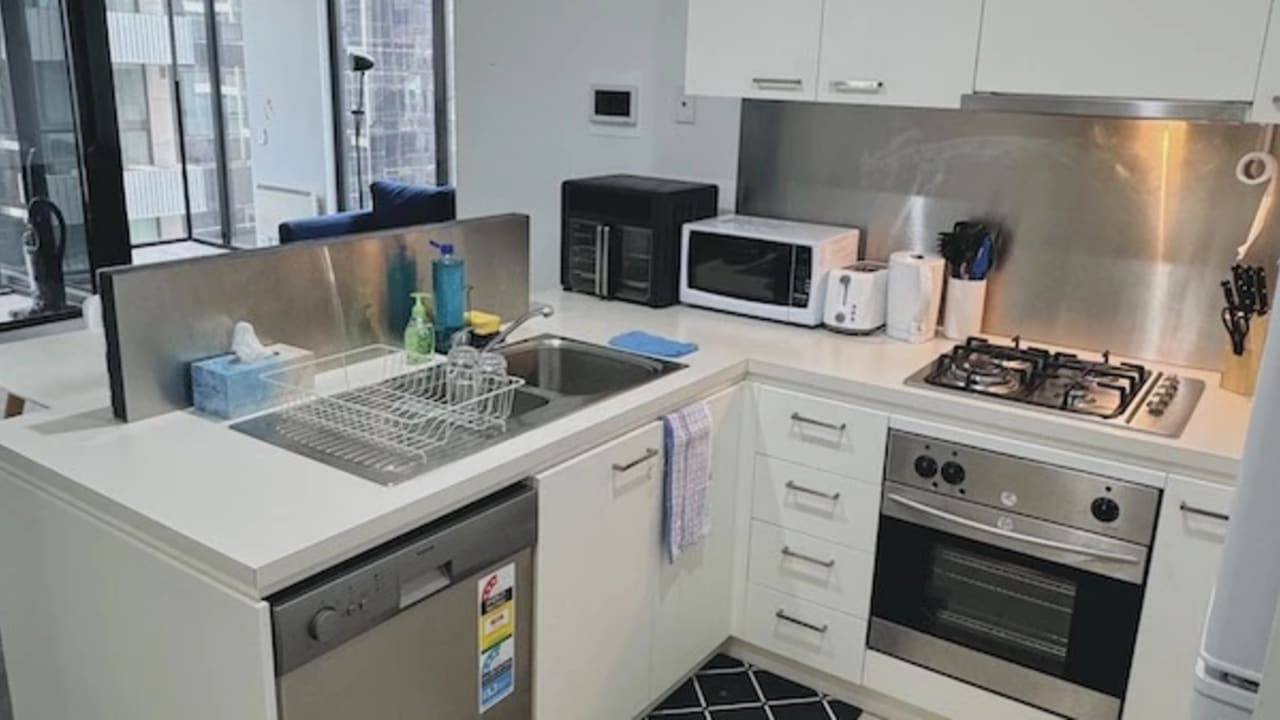 Furnished room in a flatshare
