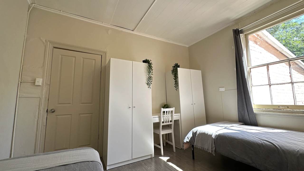 Furnished room in a share house