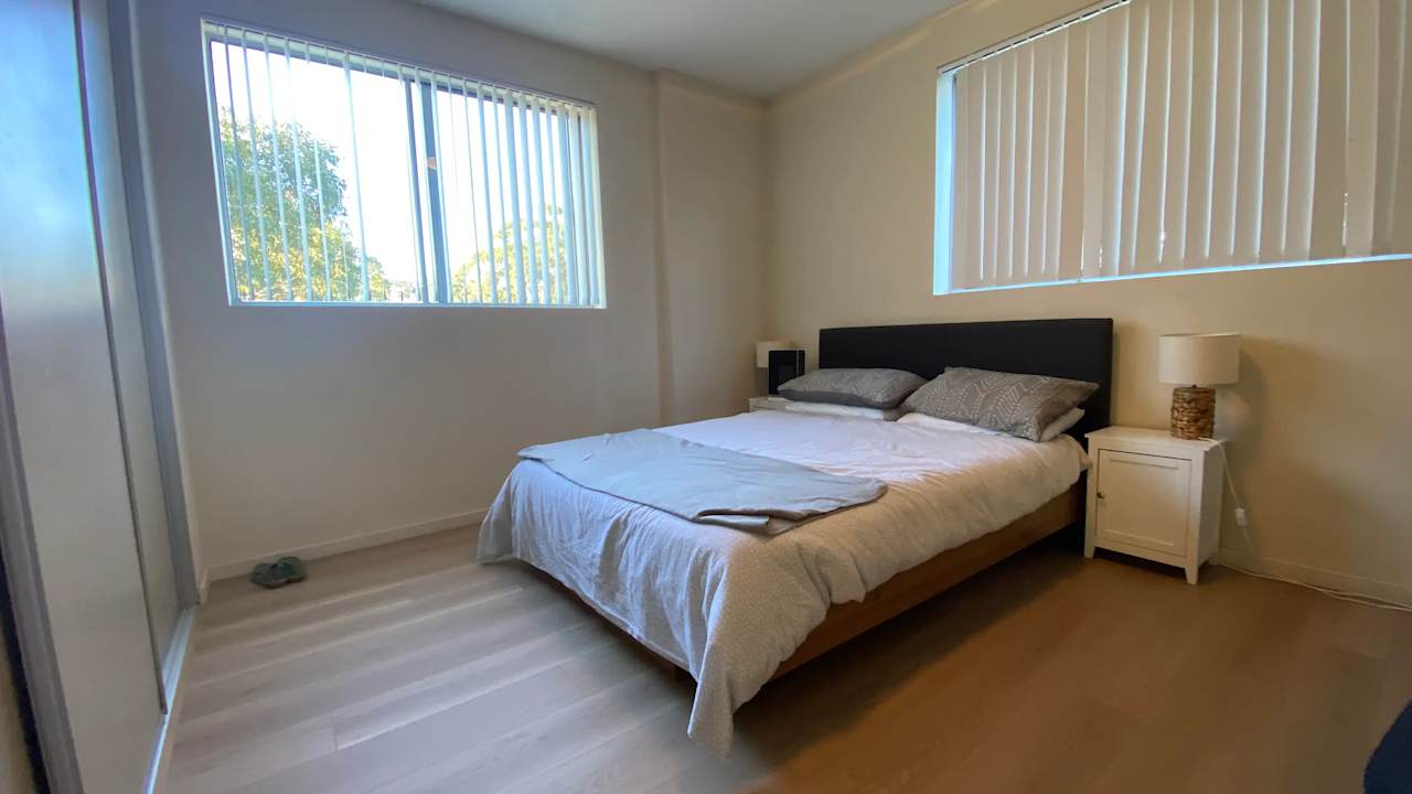 Furnished room in a flatshare