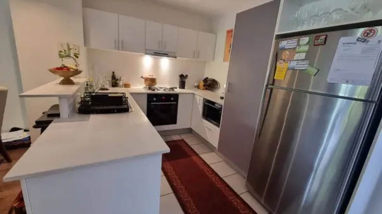 Unfurnished room with own bathroom