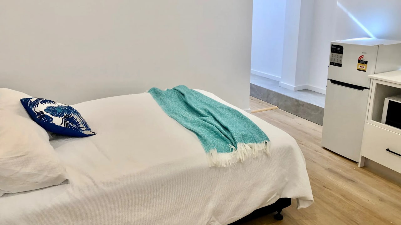 Furnished room with own bathroom