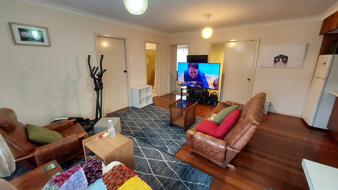 Furnished room in a flatshare