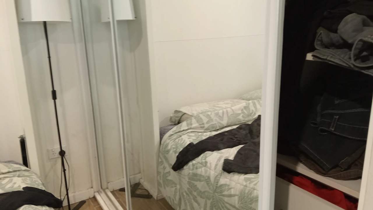 Furnished room in a flatshare