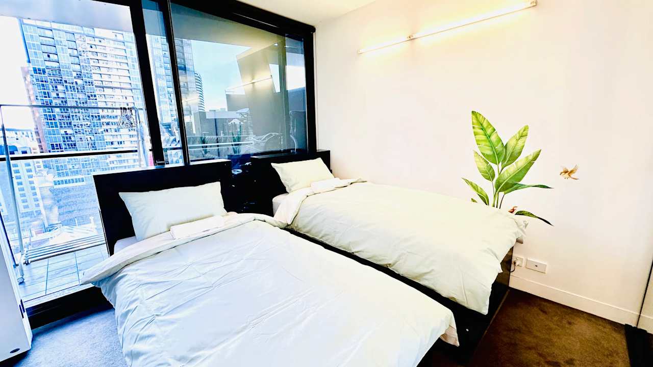 Furnished room in a flatshare