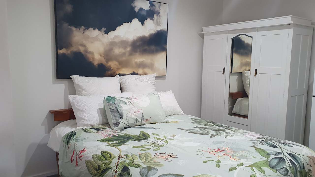 Room in a share house