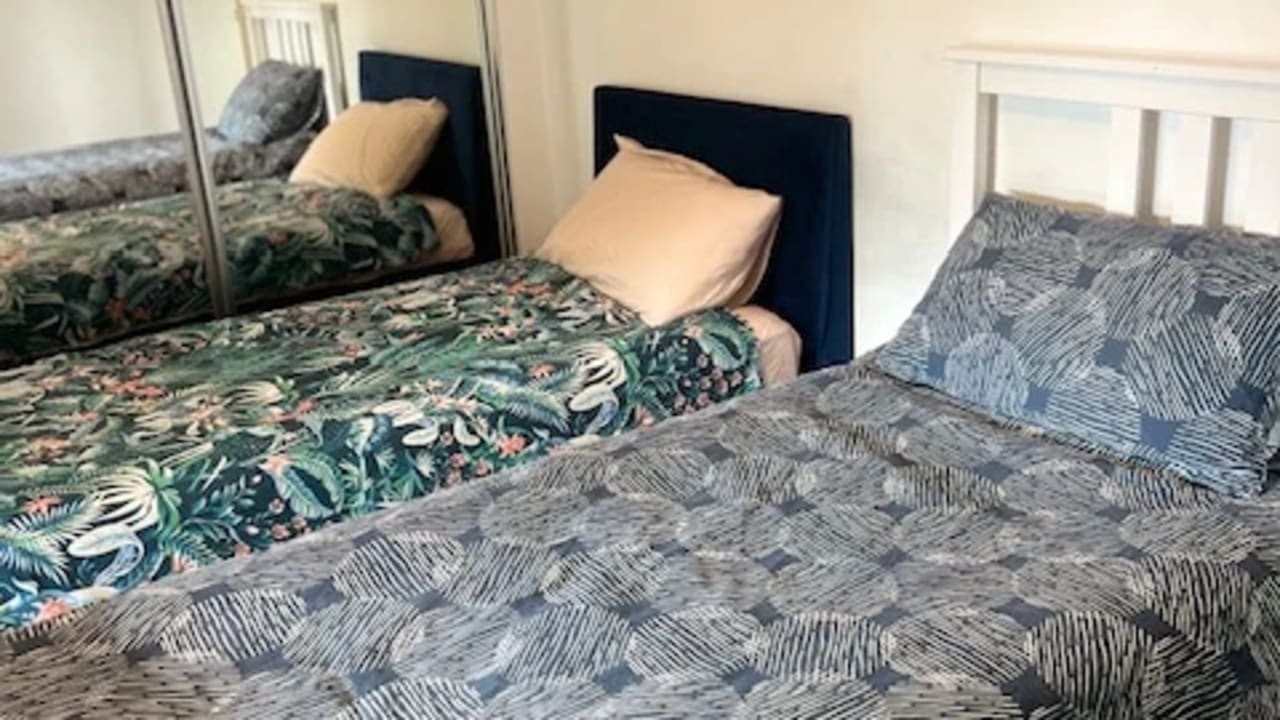 Furnished room in a share house