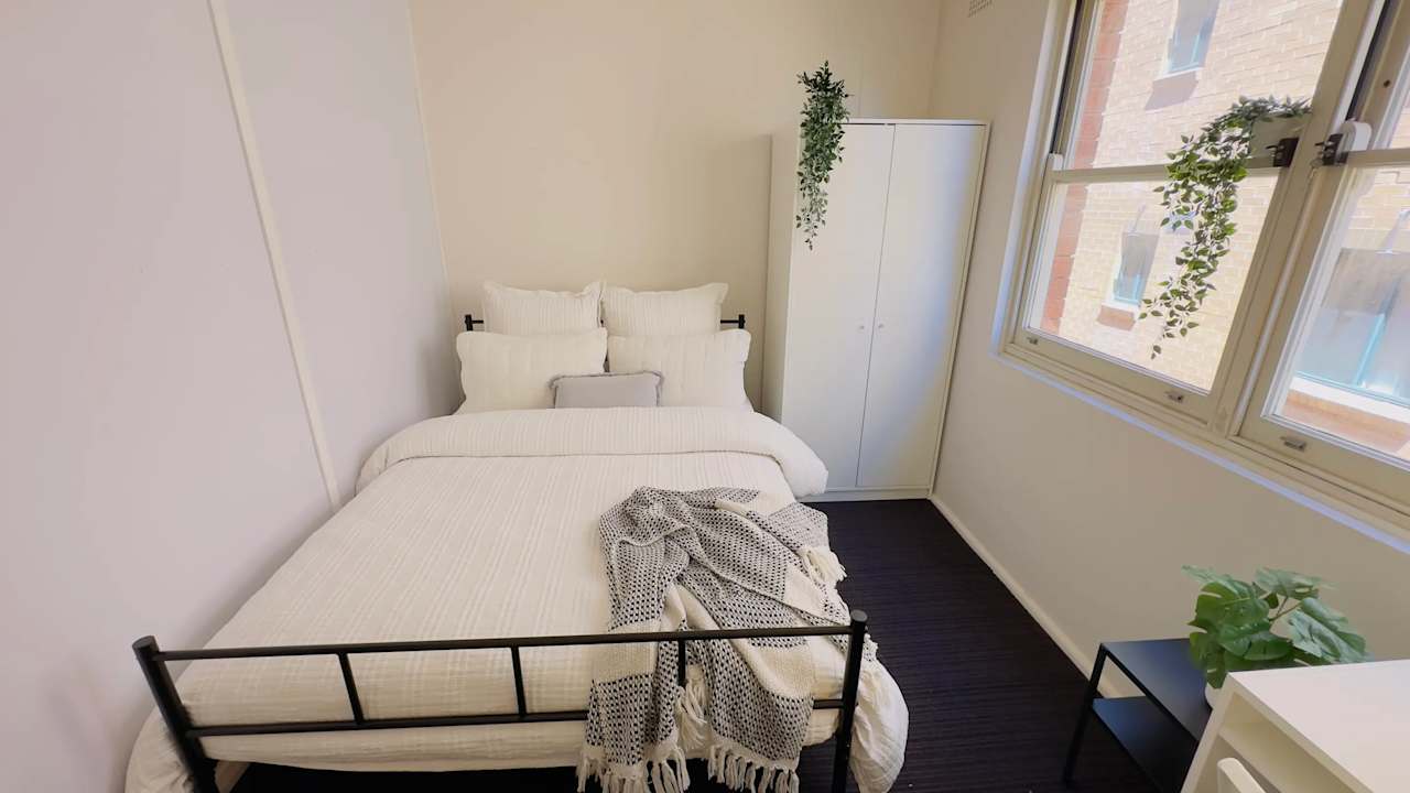 Furnished room in a share house