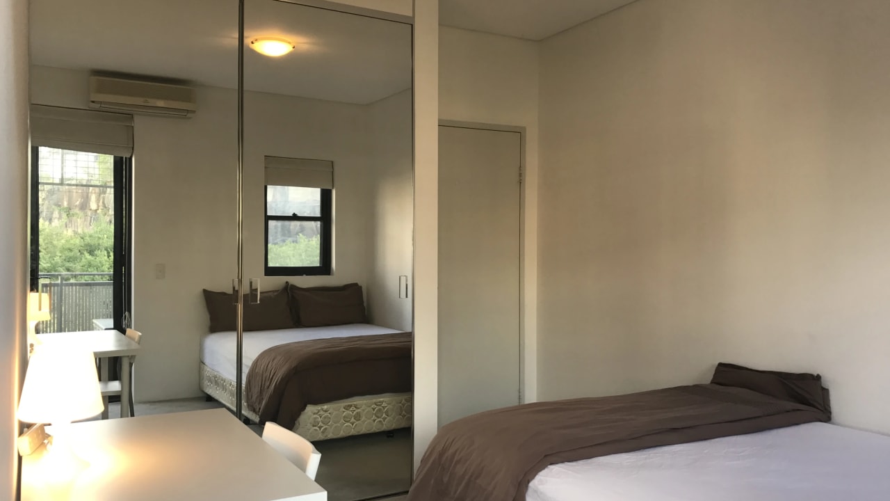 Furnished room in a flatshare