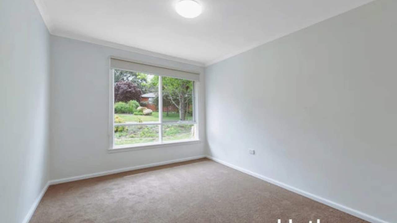 Unfurnished room in a share house