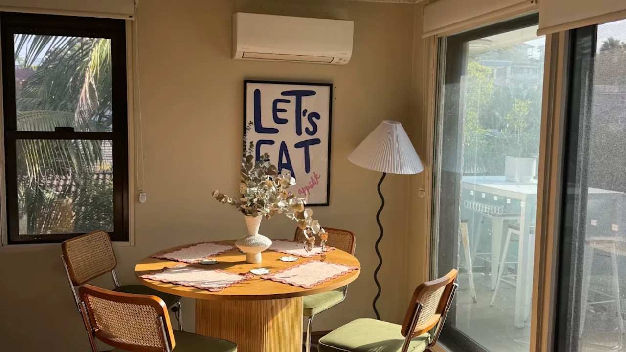 Whole property with 2 rooms for rent