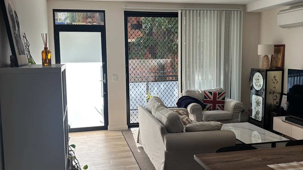 Unfurnished room with own bathroom