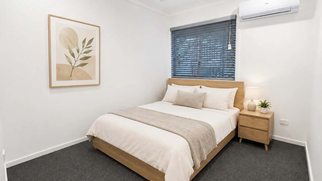 Unfurnished room studio flat for rent