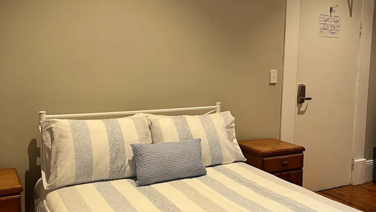 Furnished room with own bathroom