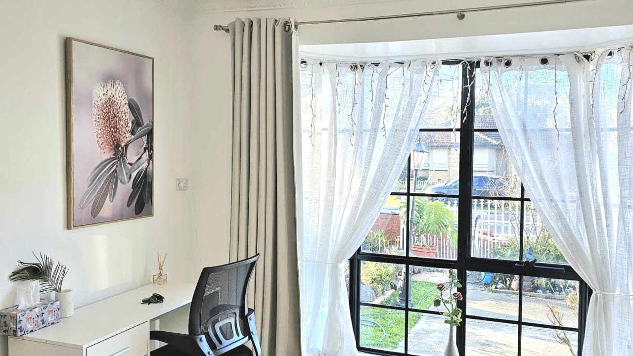 Furnished room in a share house