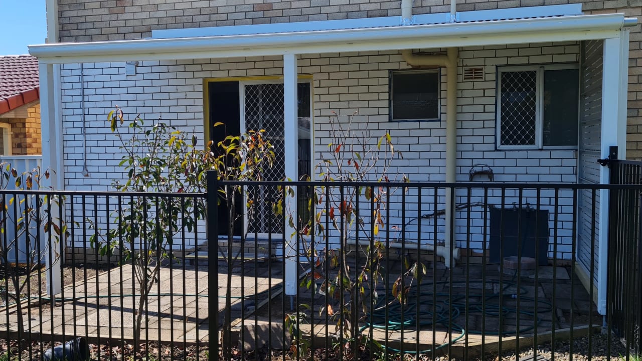 Unfurnished room granny flat for rent