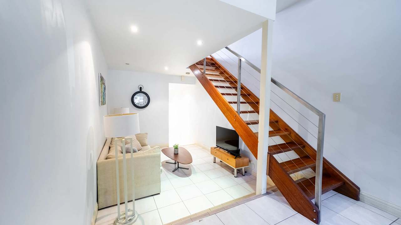 Whole property with 2 rooms for rent