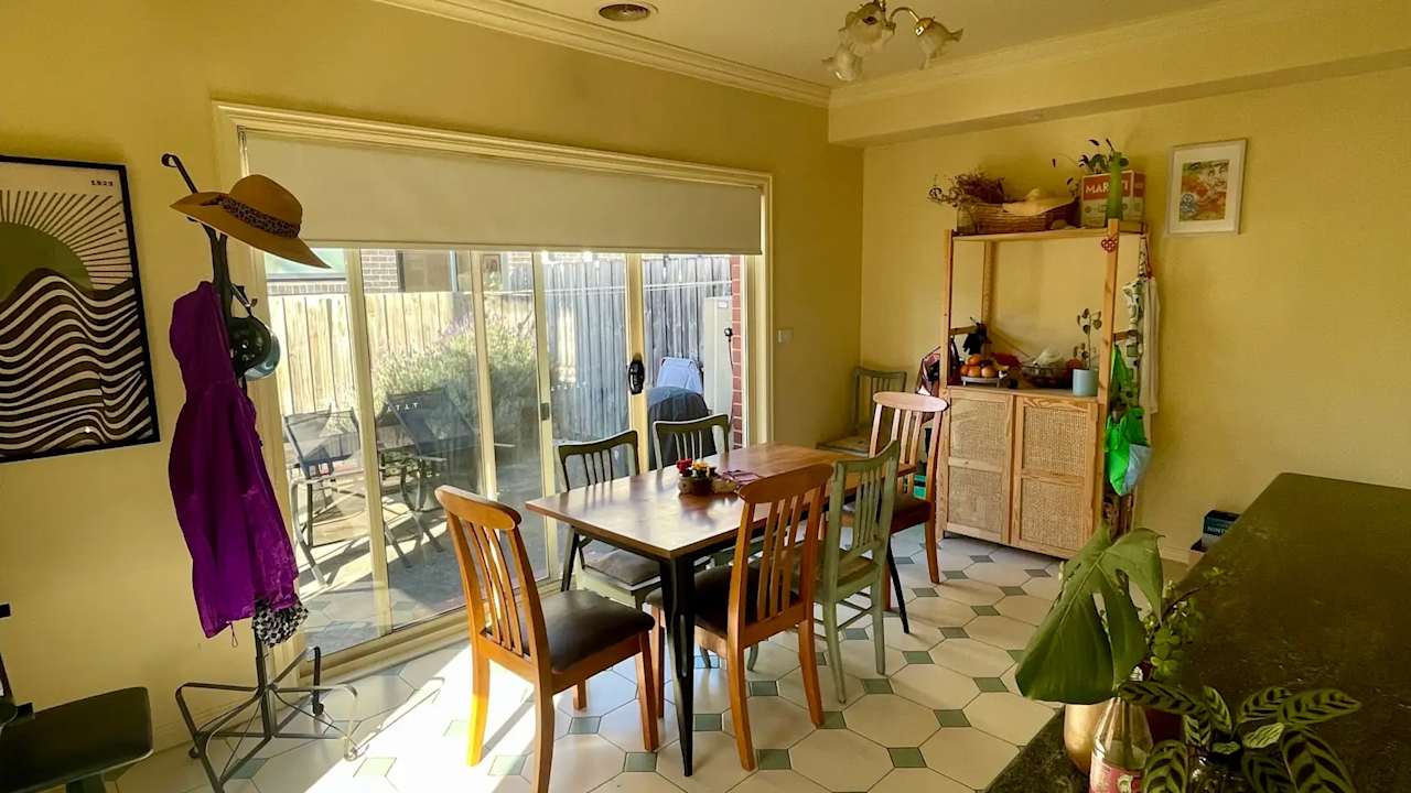 Unfurnished room in a share house