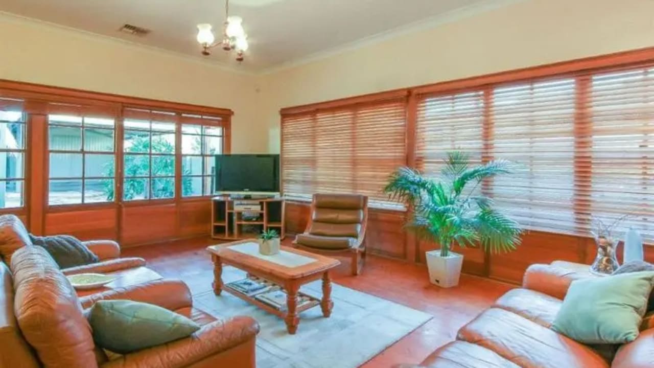 Room in a share house