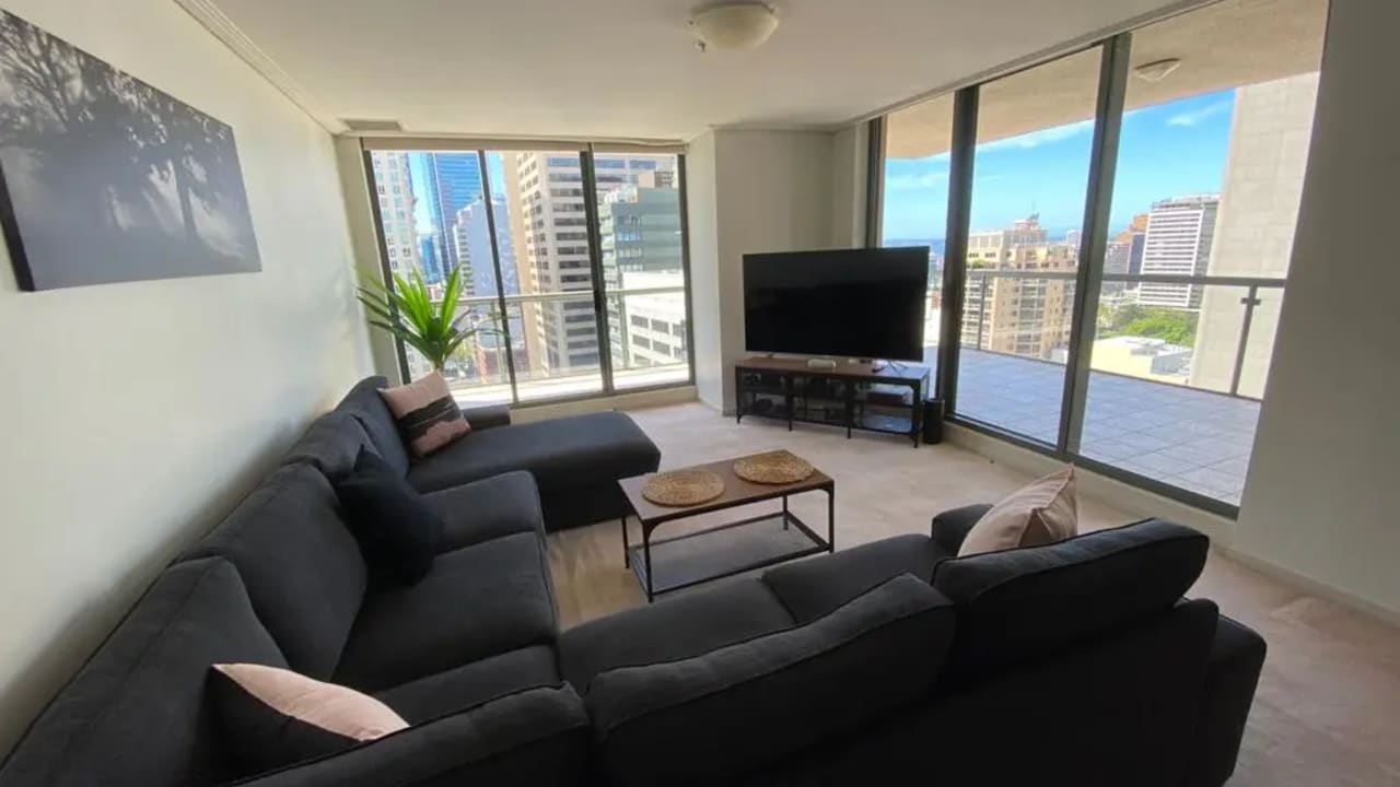 Furnished room in a flatshare