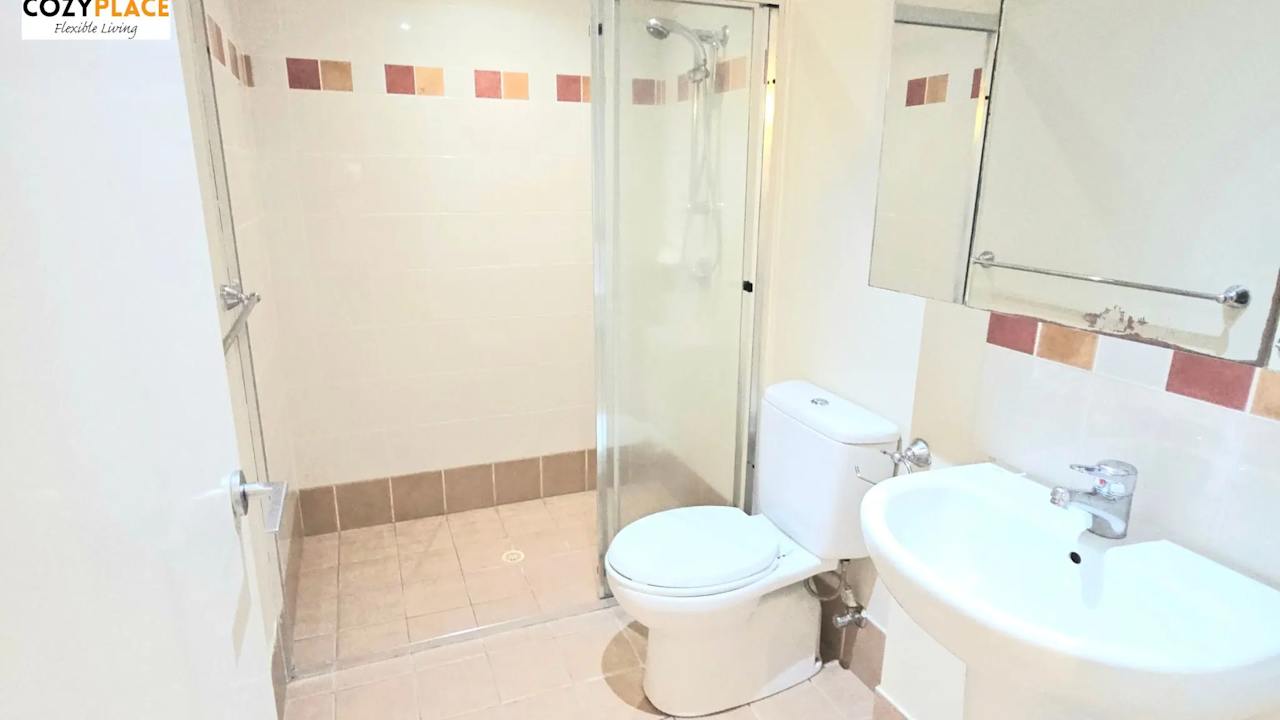 Furnished room with own bathroom