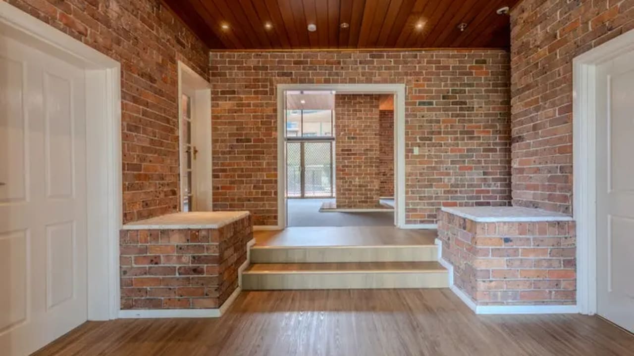 Room in a share house