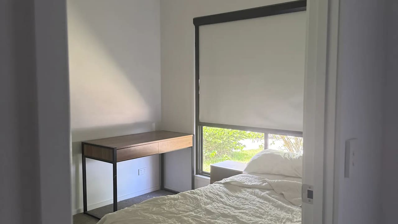 Room in a share house