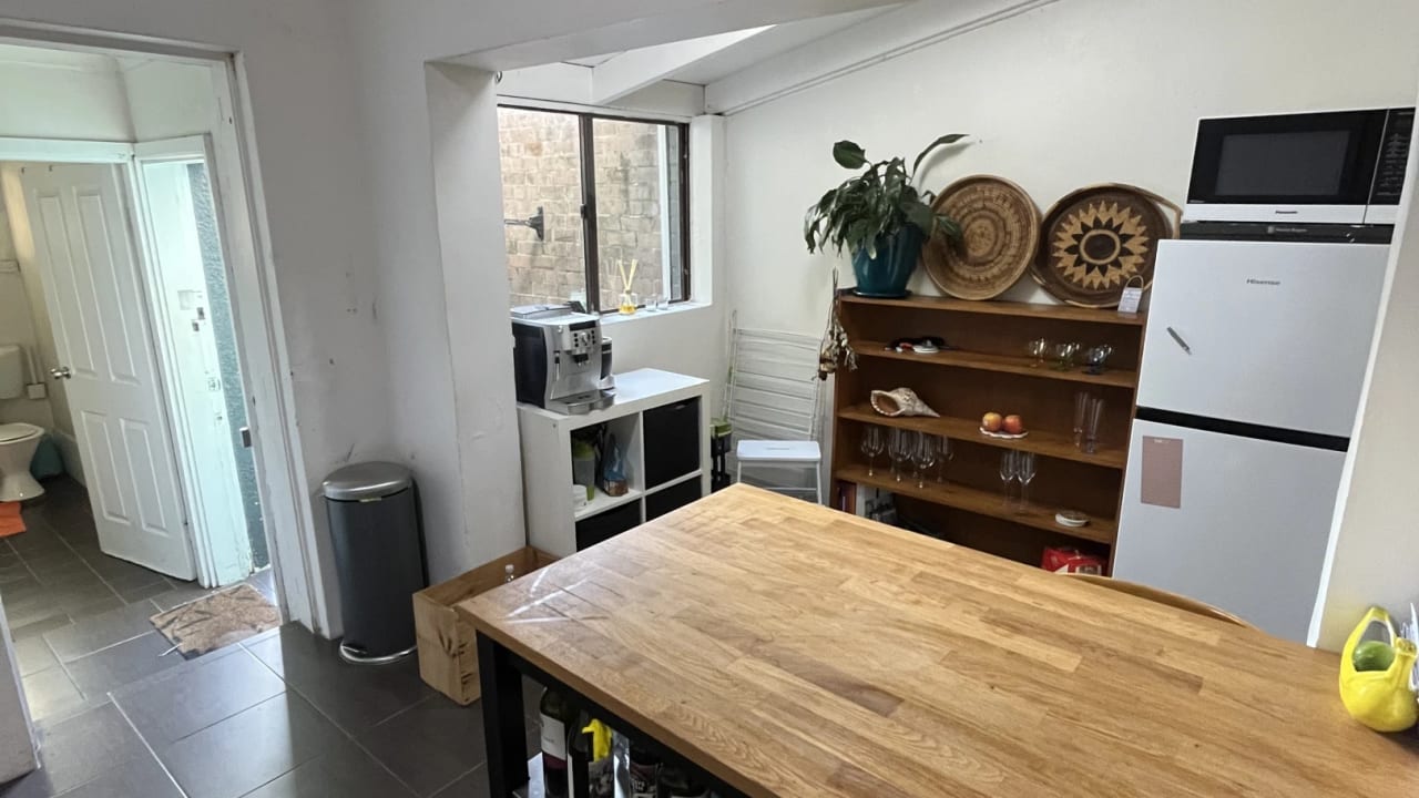 Unfurnished room in a share house