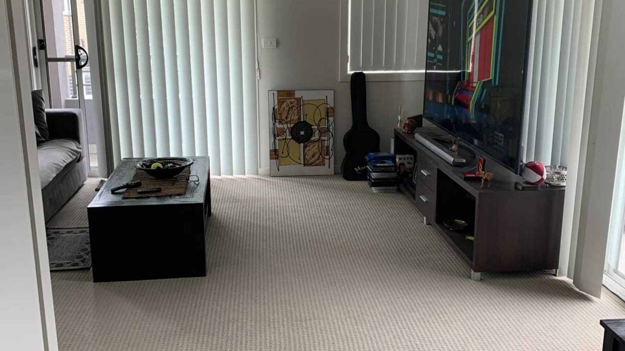 Unfurnished room in a flatshare