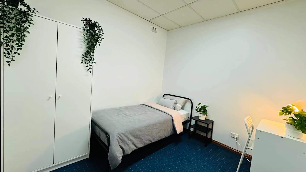 Furnished room in a share house