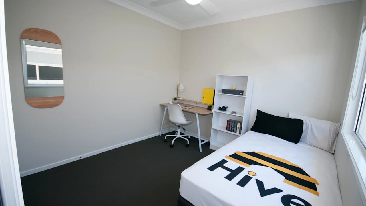 Furnished room in a share house