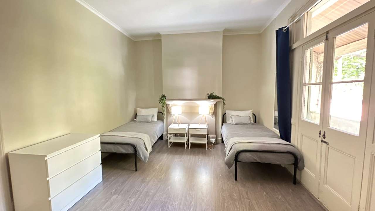 Furnished room in a share house