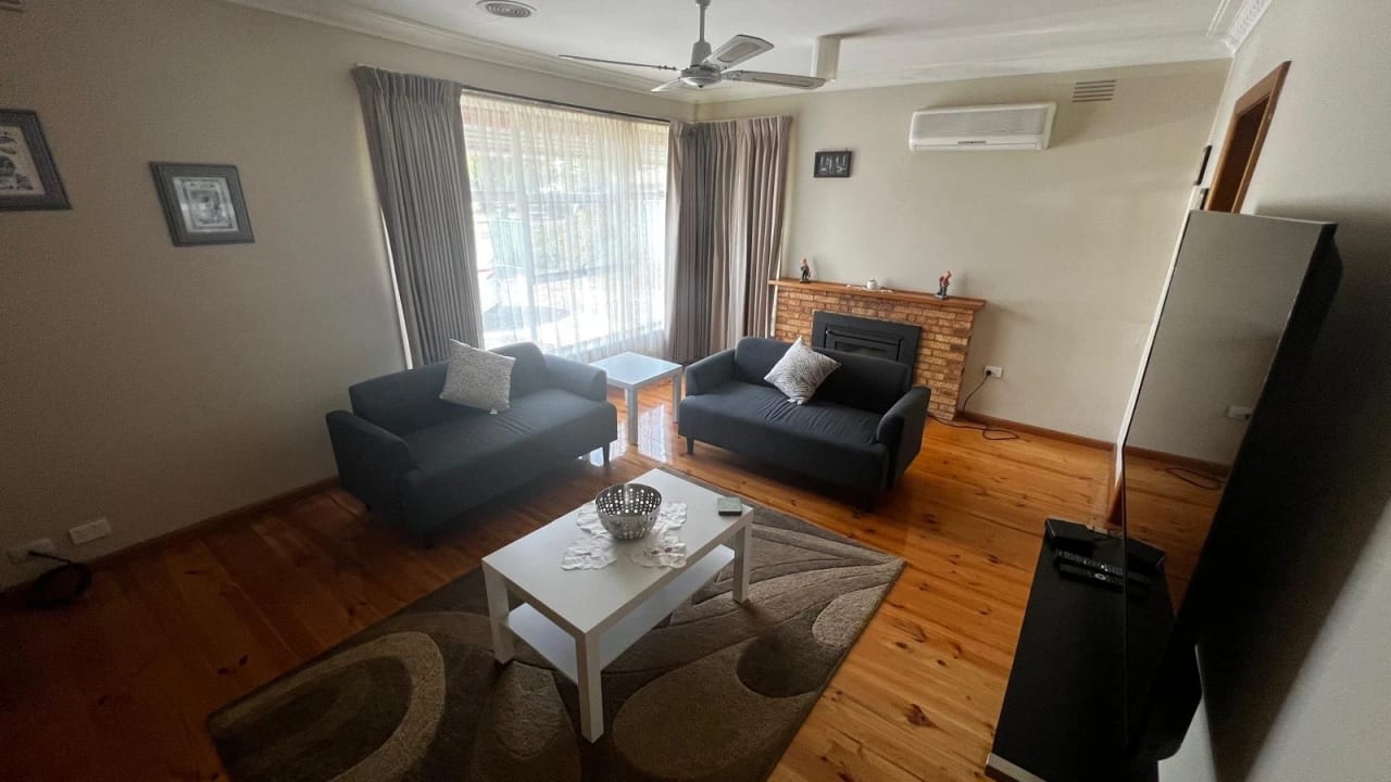 Furnished room in a share house