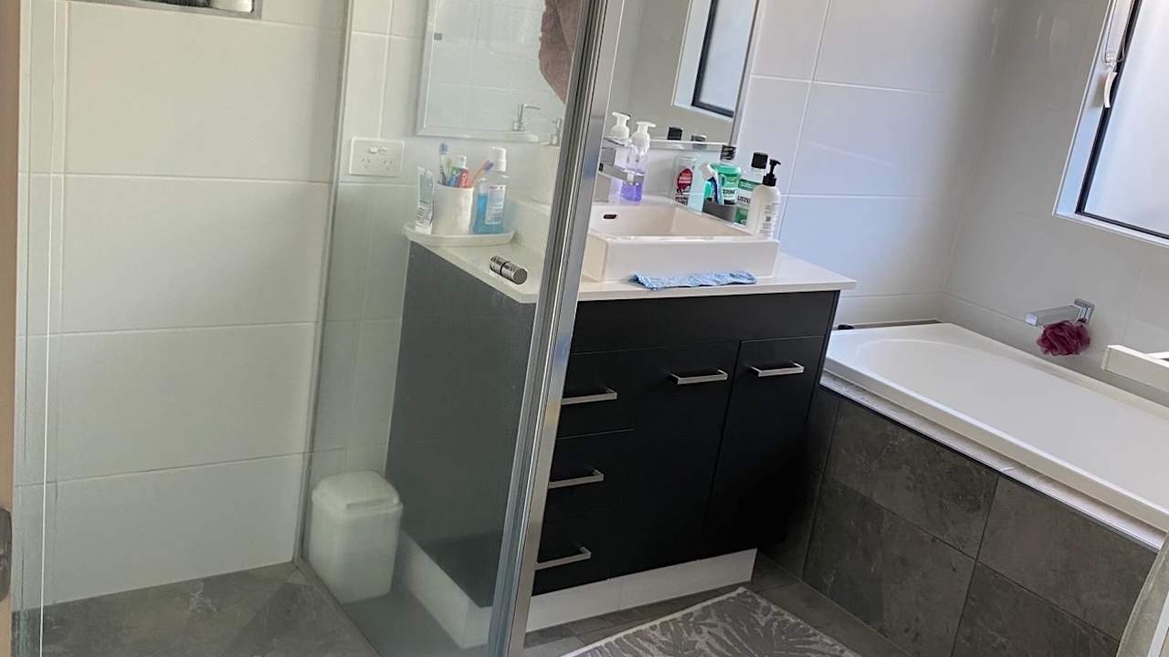 Furnished room with own bathroom