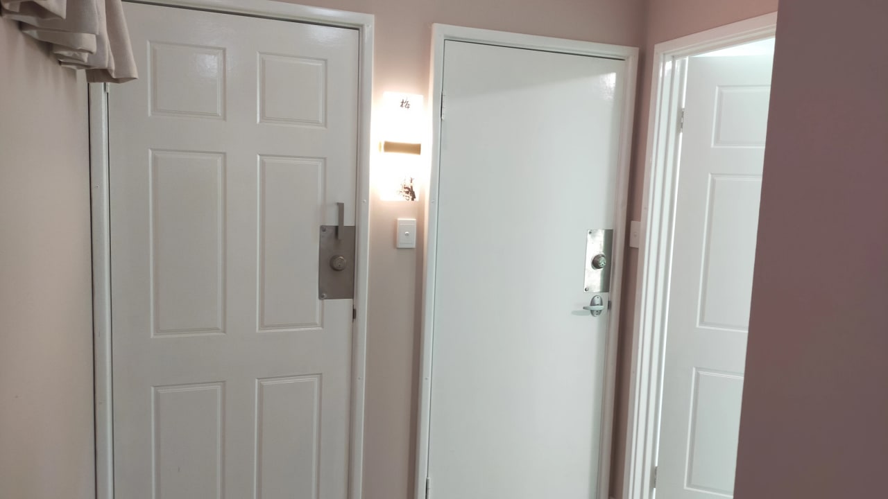 Furnished room with own bathroom