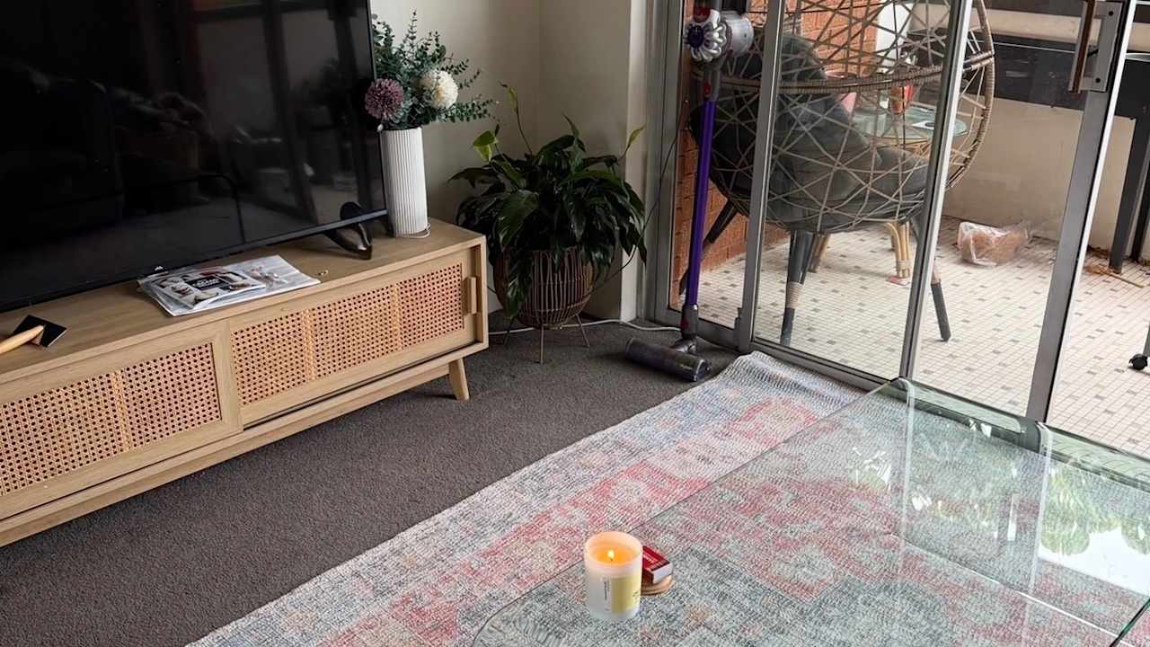 Unfurnished room in a flatshare