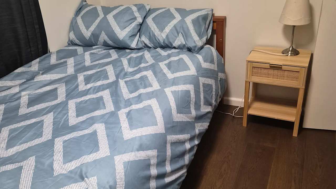 Room in a share house