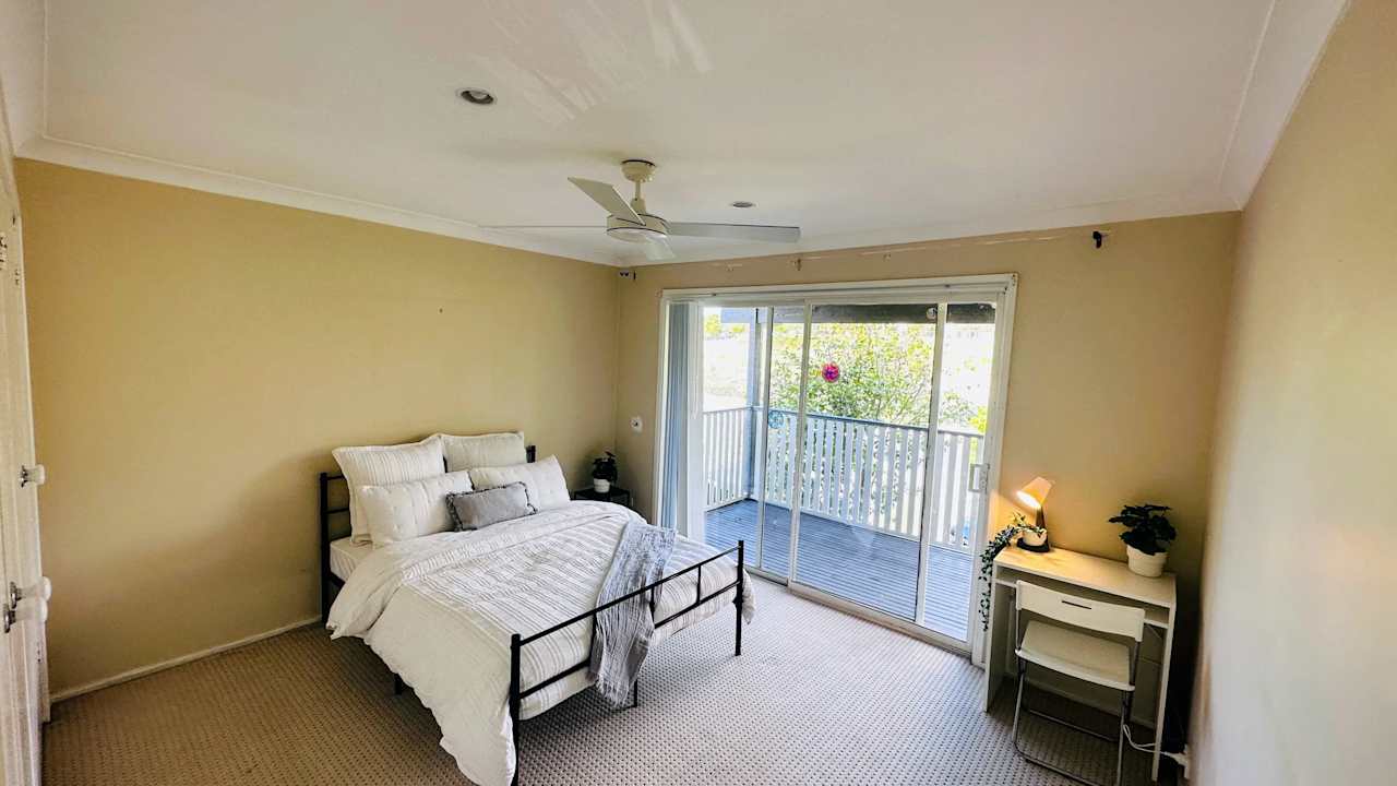 Furnished room in a share house