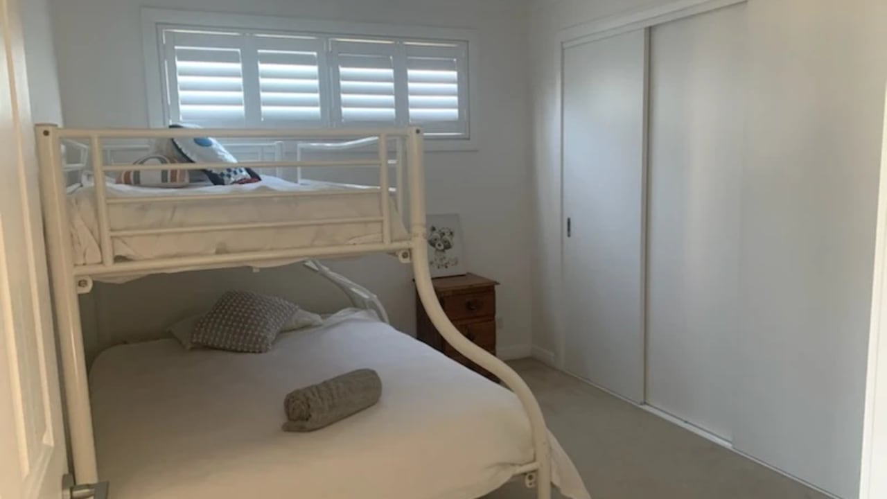 Whole property with 3 rooms for rent