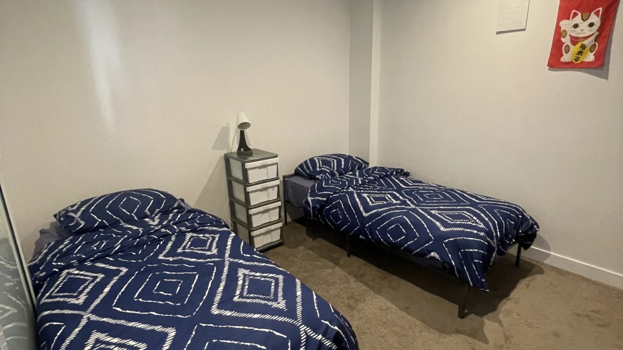 Furnished room in a flatshare