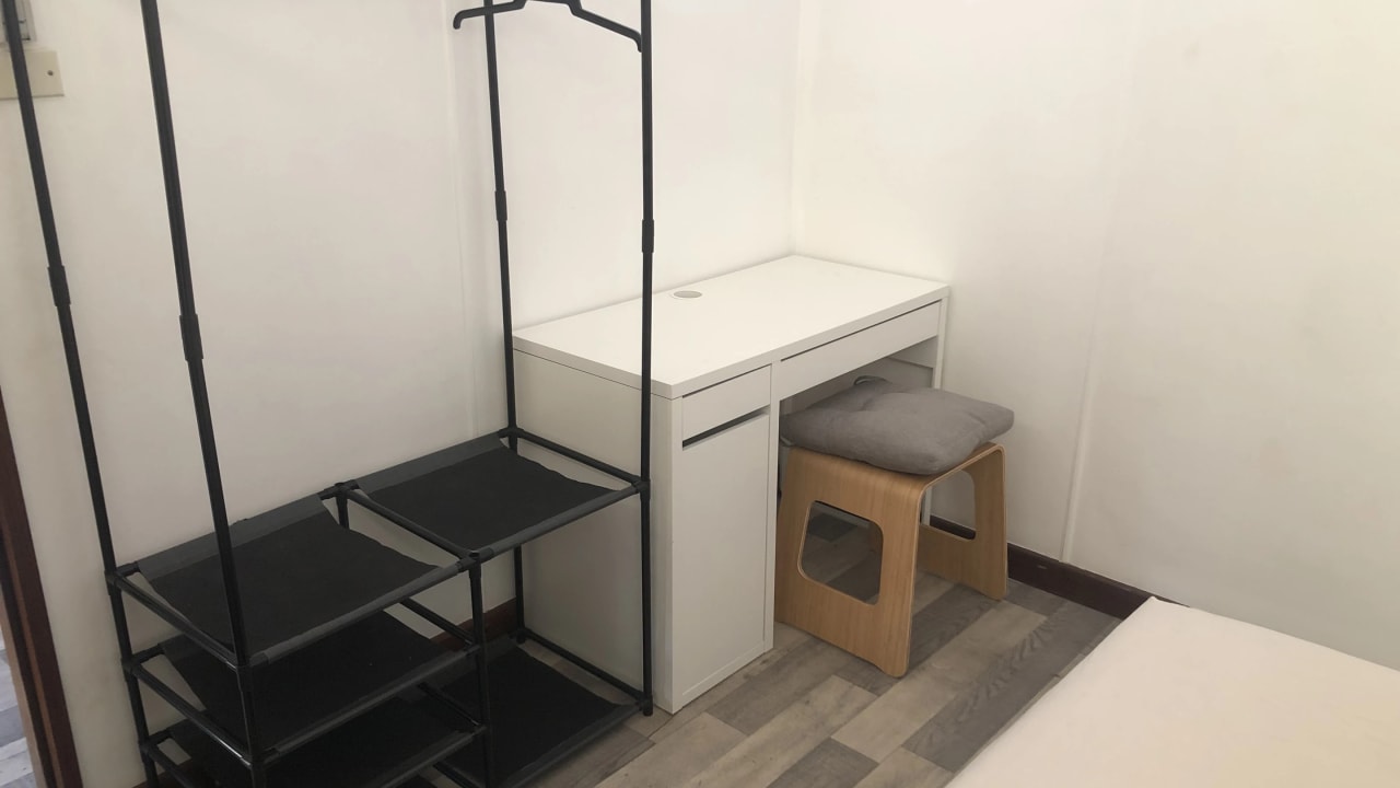 Furnished room in a share house