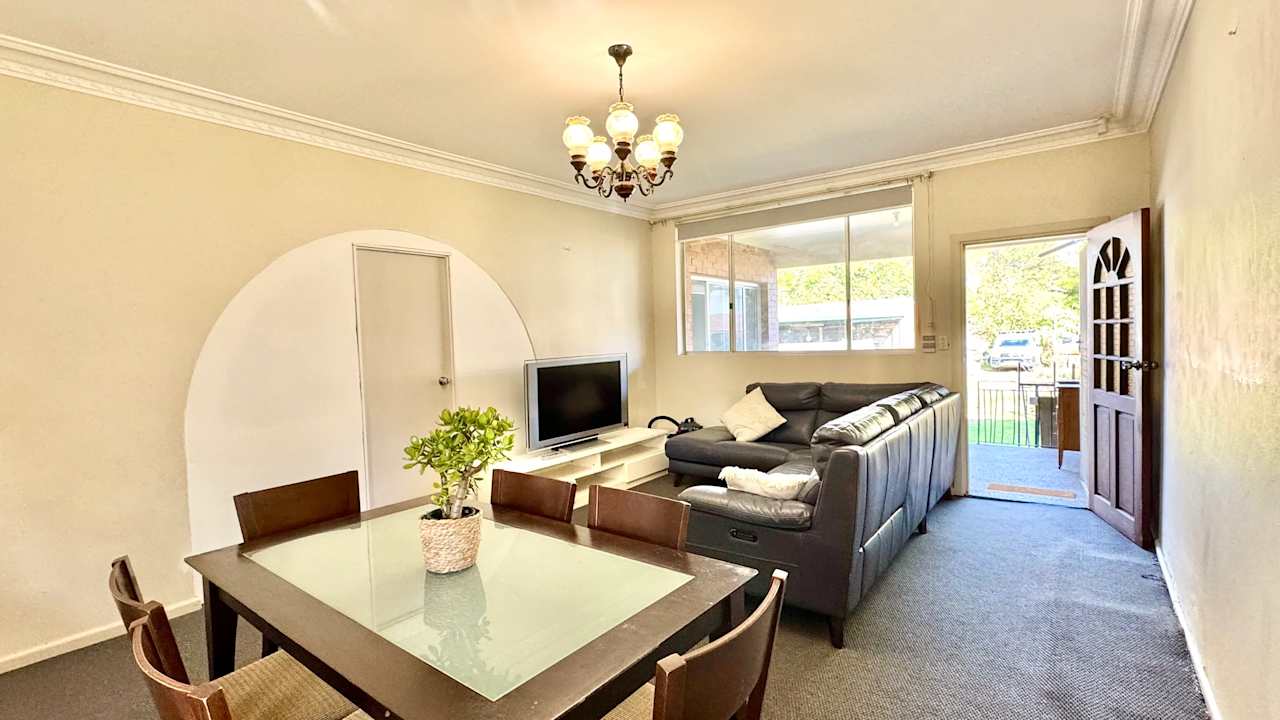 Furnished room in a share house