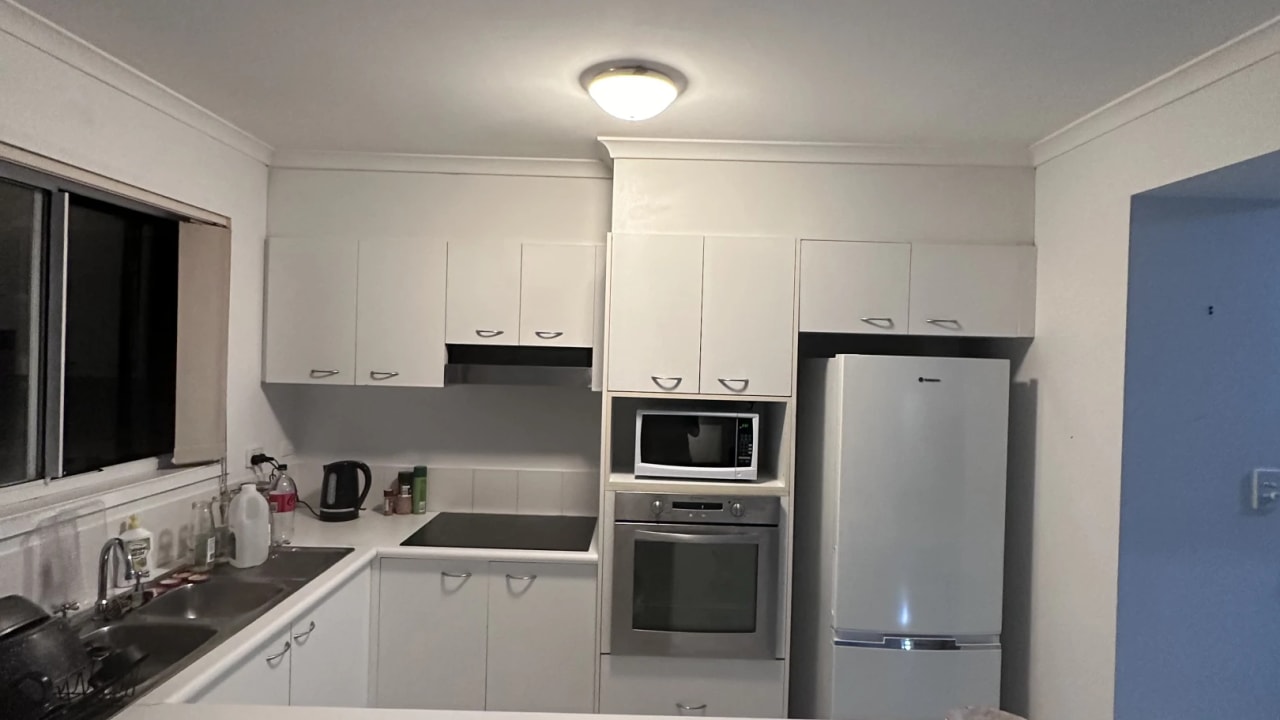 Room in a share house