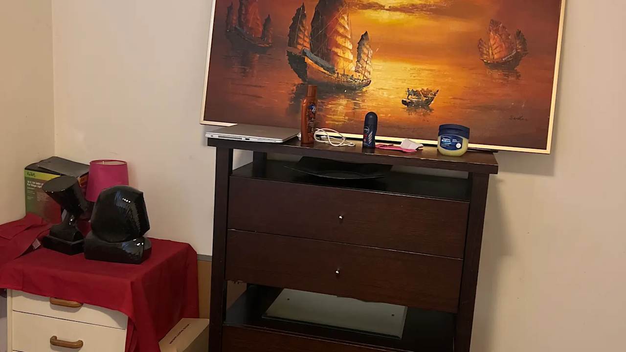 Furnished room in a flatshare