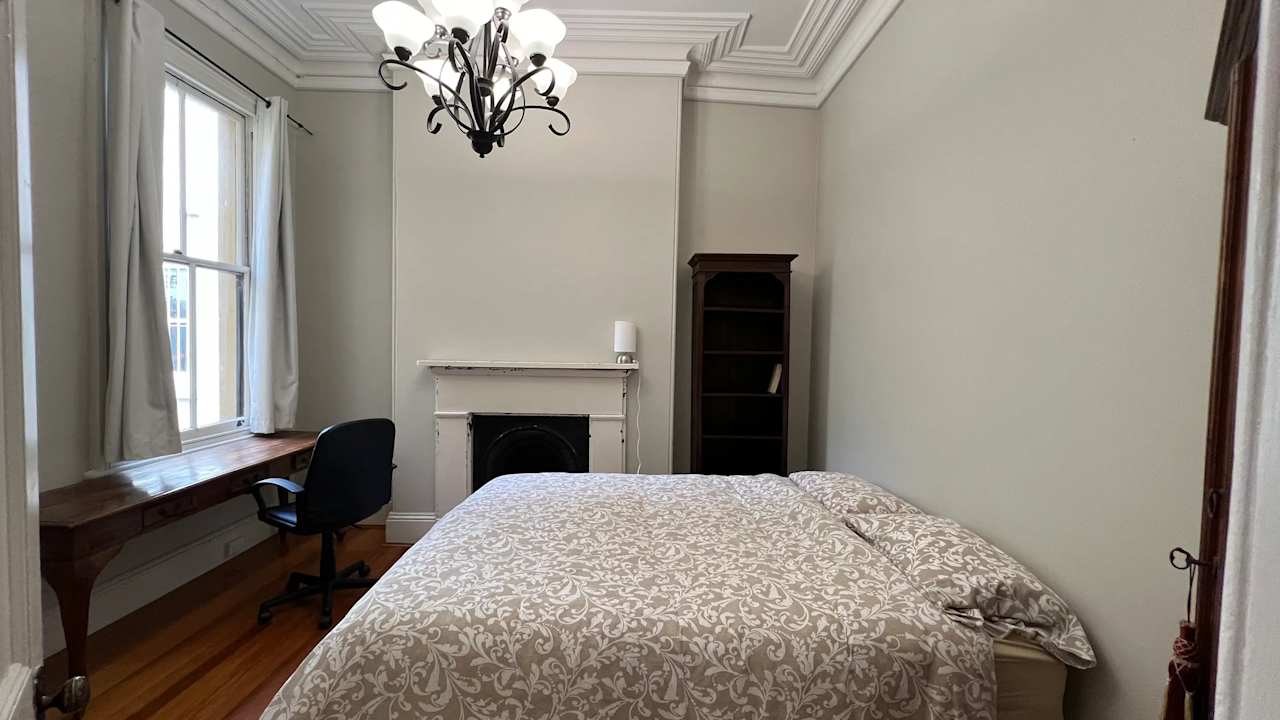 Furnished room in a share house