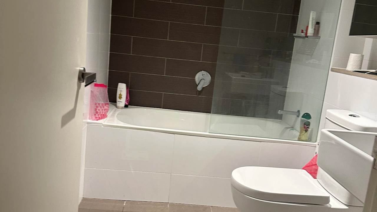 Furnished room with own bathroom