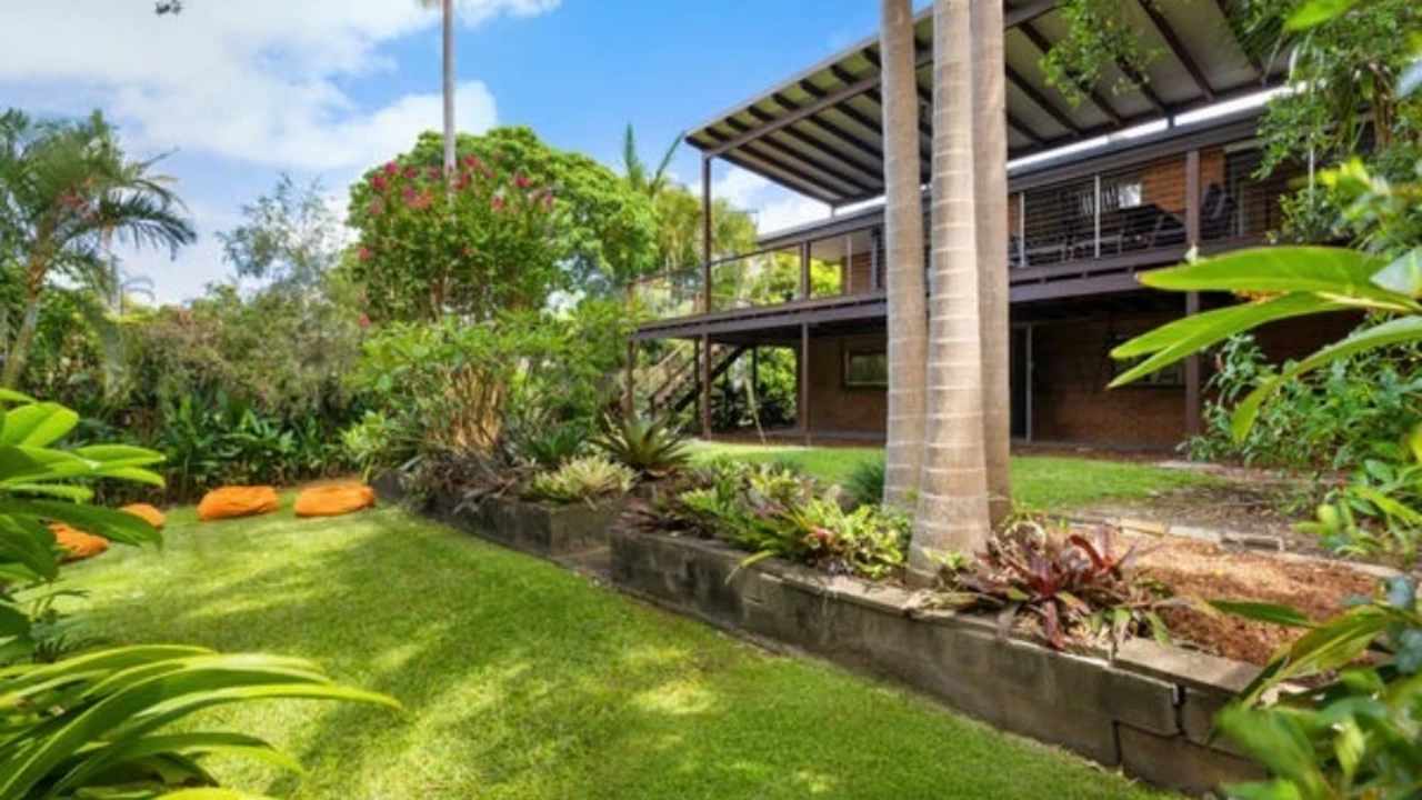 Whole property with 3 rooms for rent