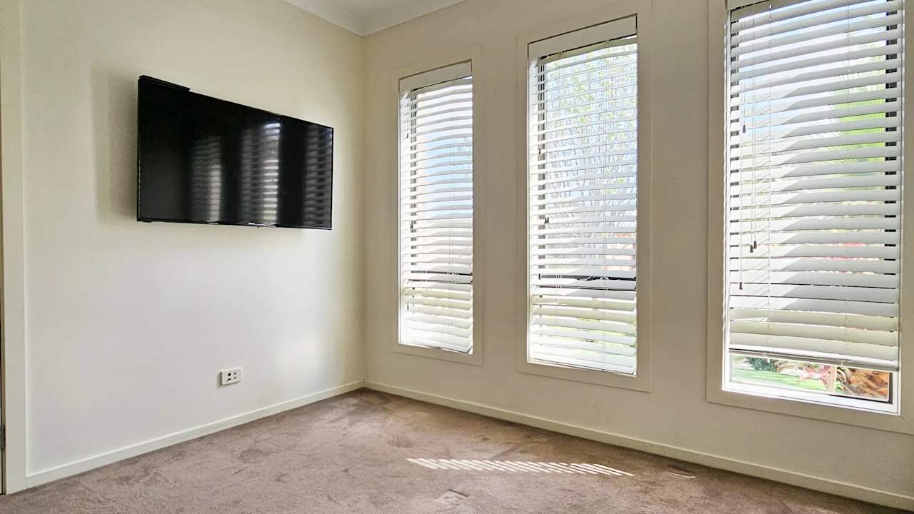 Whole property with 4 rooms for rent